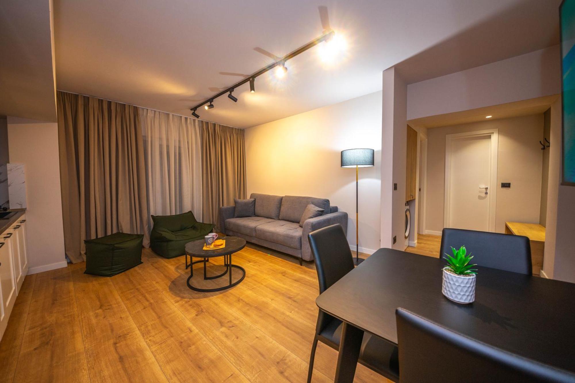 Blloku Unique Apartments 2 Tirana Kültér fotó